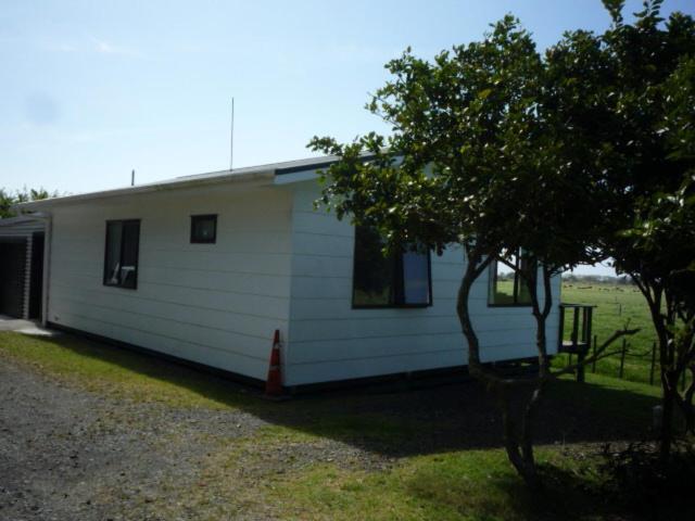 Blue House Villa Awanui Bagian luar foto